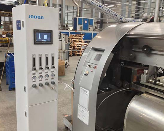 El equipo de producción de latas JORSON se instala en una fábrica alemana.